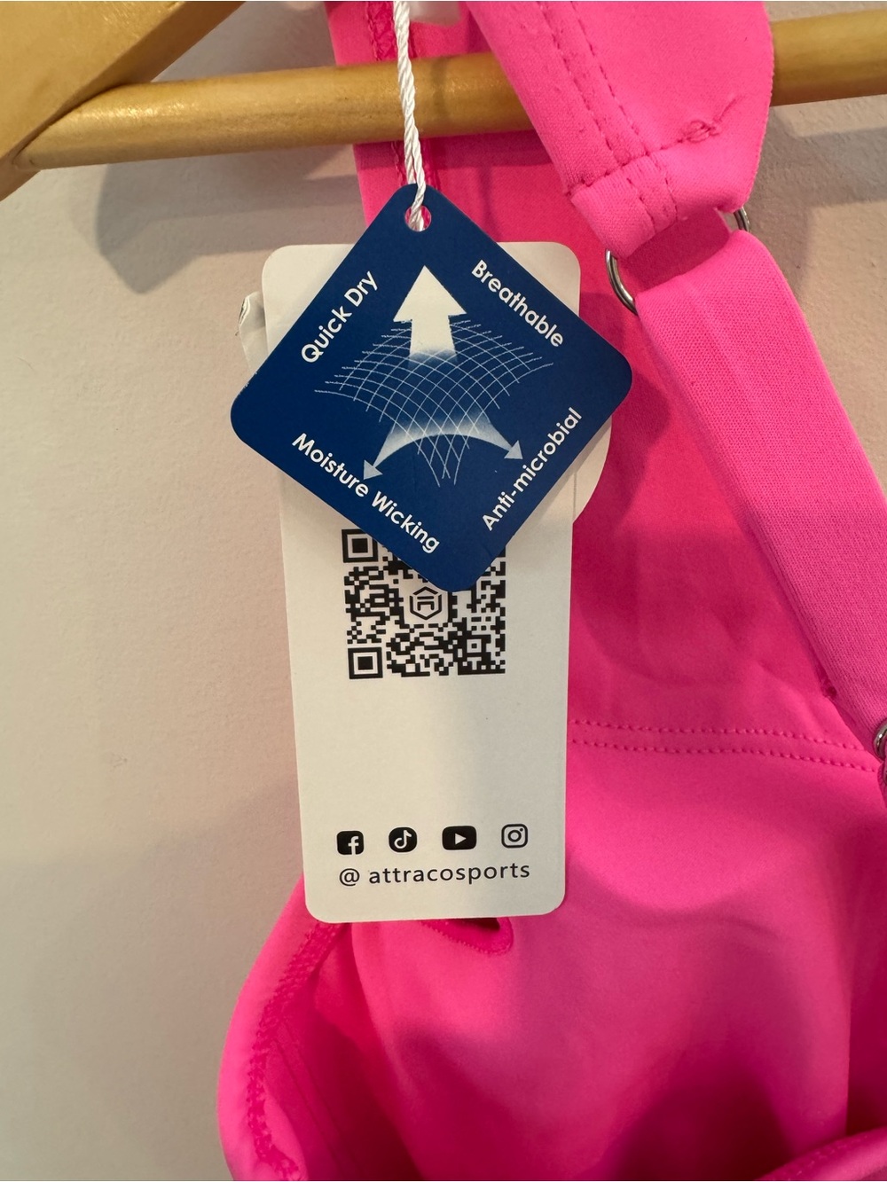 Attraco Women's Scalloped Side Slit Activewear Dress, Neon Pink, Sz L, NWT - Picture 8 of 13